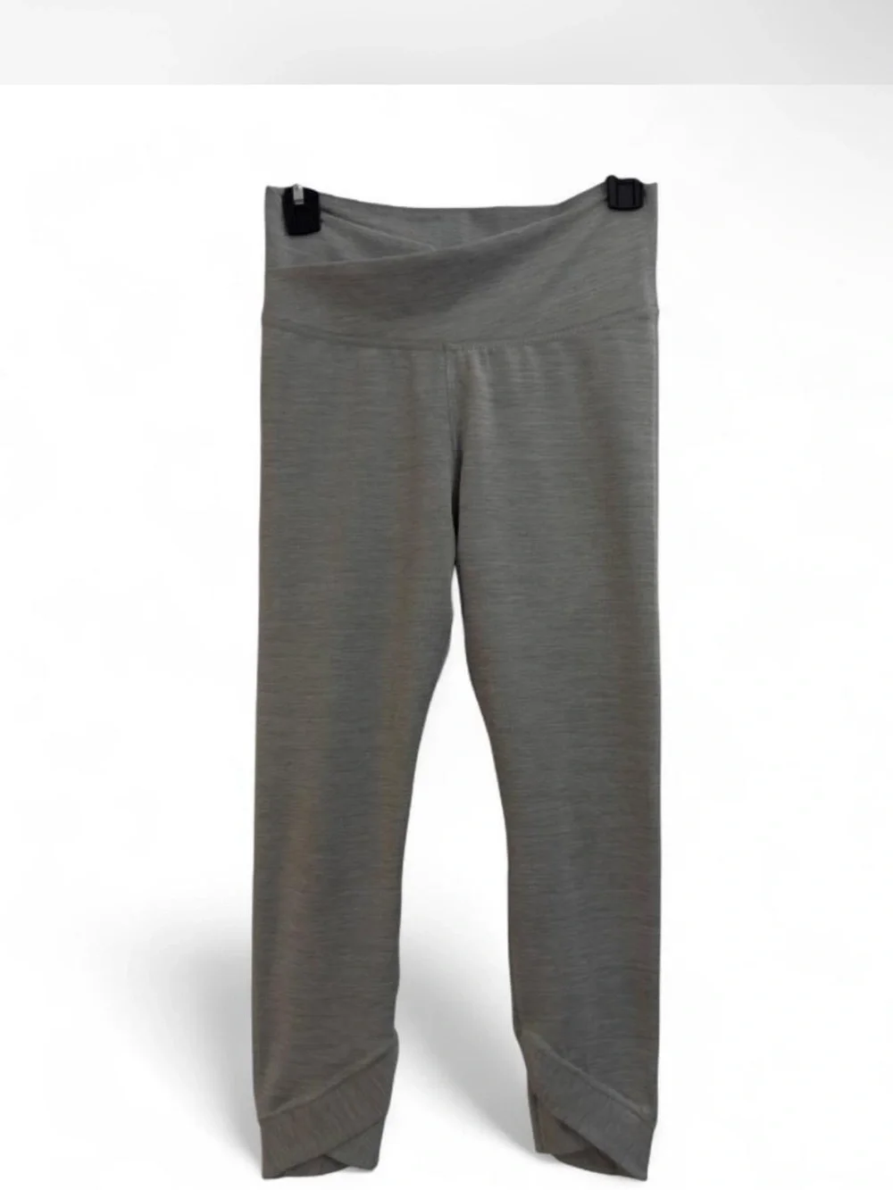 Nike heather grey capri leggings. size M.